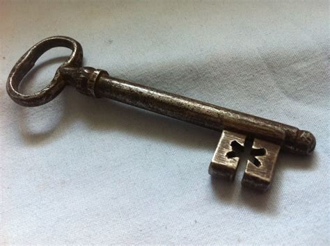 Schlüsseldienst für die Herstellung antiker Schlüssel